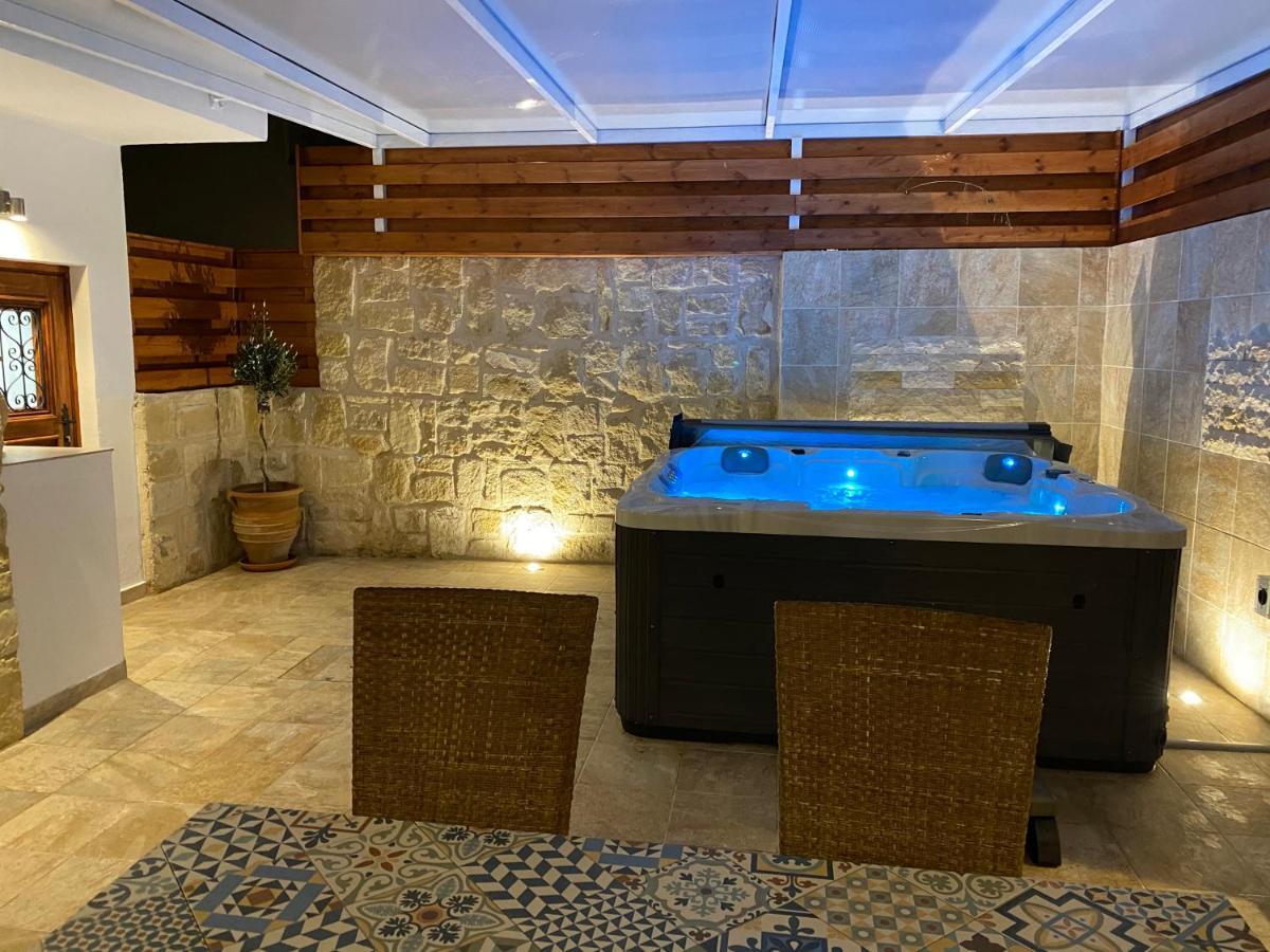 Villa Caerus Paphos Extérieur photo
