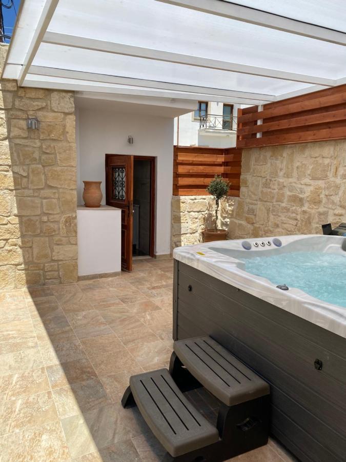 Villa Caerus Paphos Extérieur photo