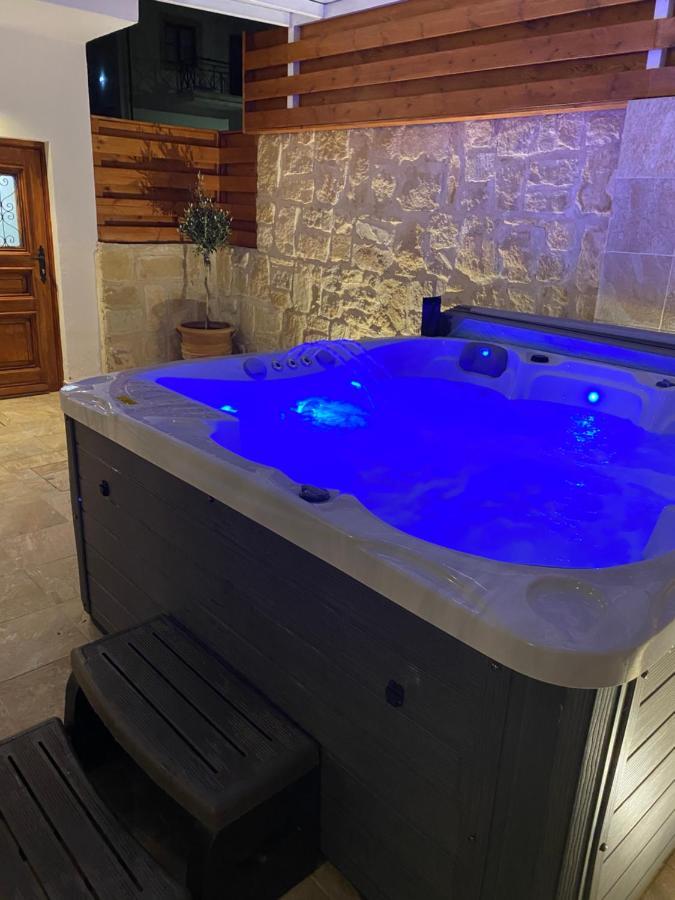 Villa Caerus Paphos Extérieur photo